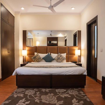 Ahuja Residency Cyber City II Gurgaon Esterno foto