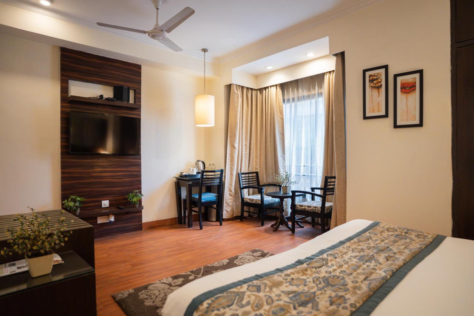 Ahuja Residency Cyber City II Gurgaon Esterno foto
