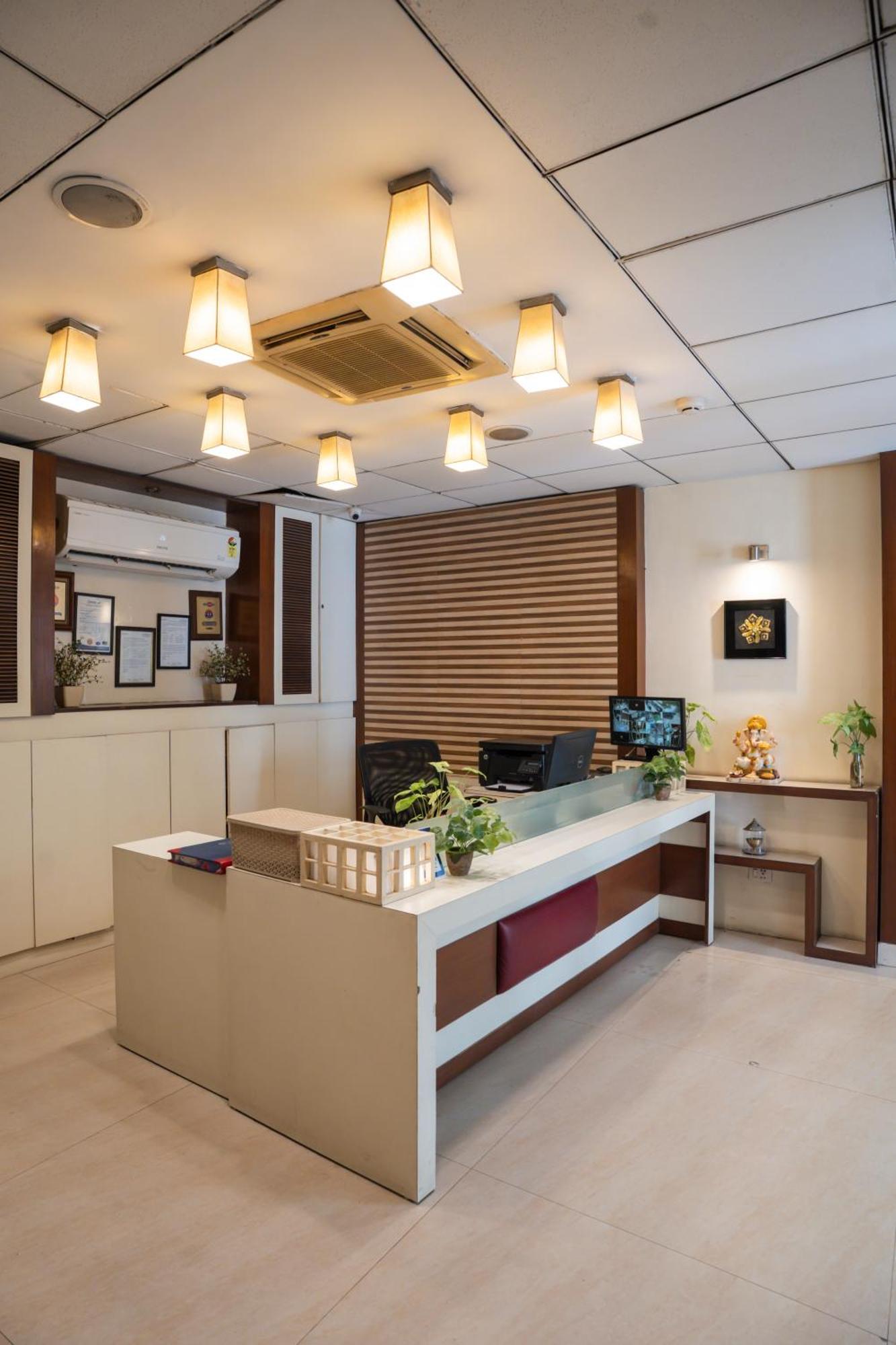 Ahuja Residency Cyber City II Gurgaon Esterno foto