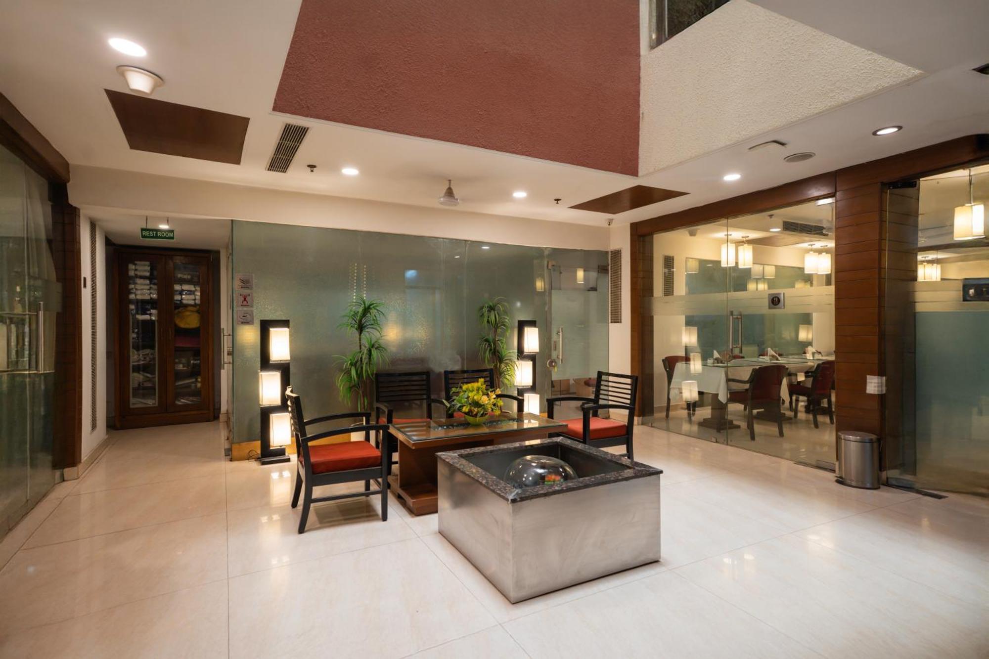 Ahuja Residency Cyber City II Gurgaon Esterno foto