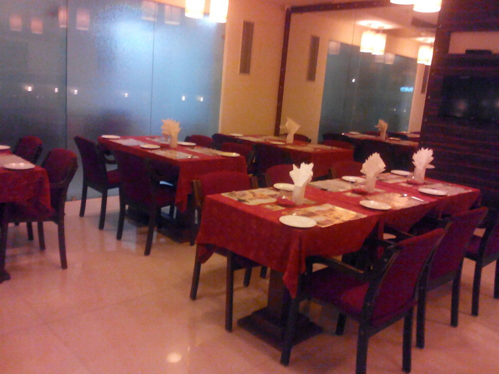 Ahuja Residency Cyber City II Gurgaon Esterno foto